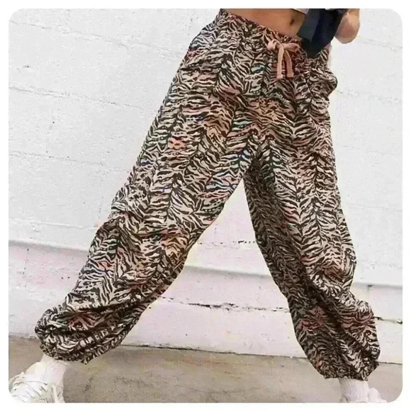 Free People Movement Zephyr Printed Joggers  Xsmall - Picture 2 of 5